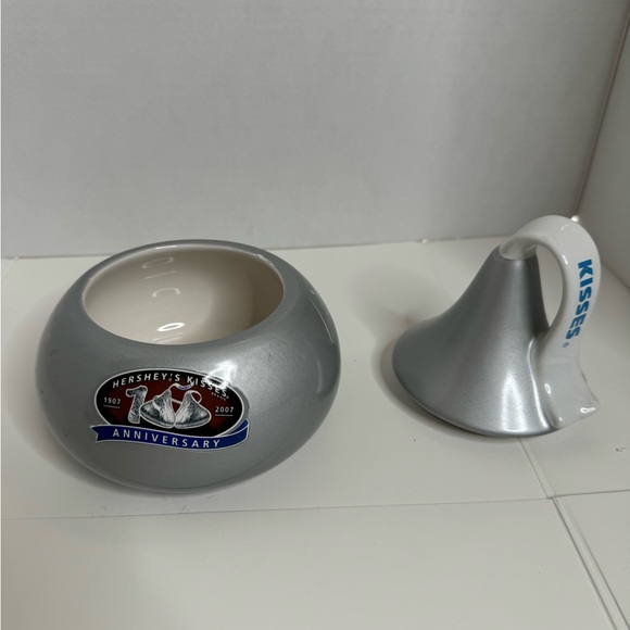 Hershey’s Kisses Fondue Set. Rack not included. 100th Anniversary! (2-O) - Picture 4 of 4